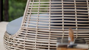 2973.02.02_Daybed-Shade_Seashell-Mushroom-15mm_Skyline_5.jpg