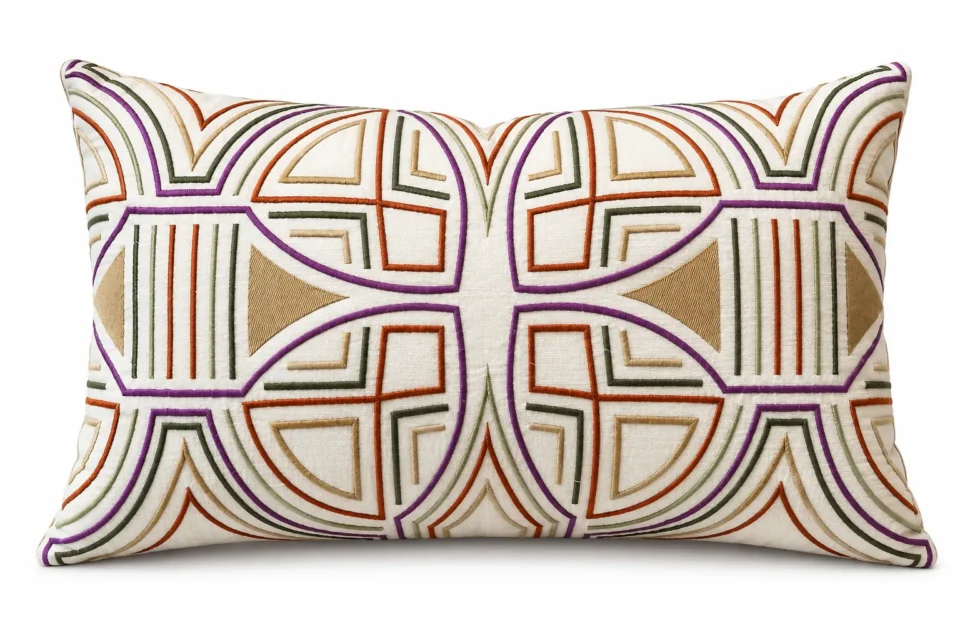 Simetric Patterned Back Pillow
