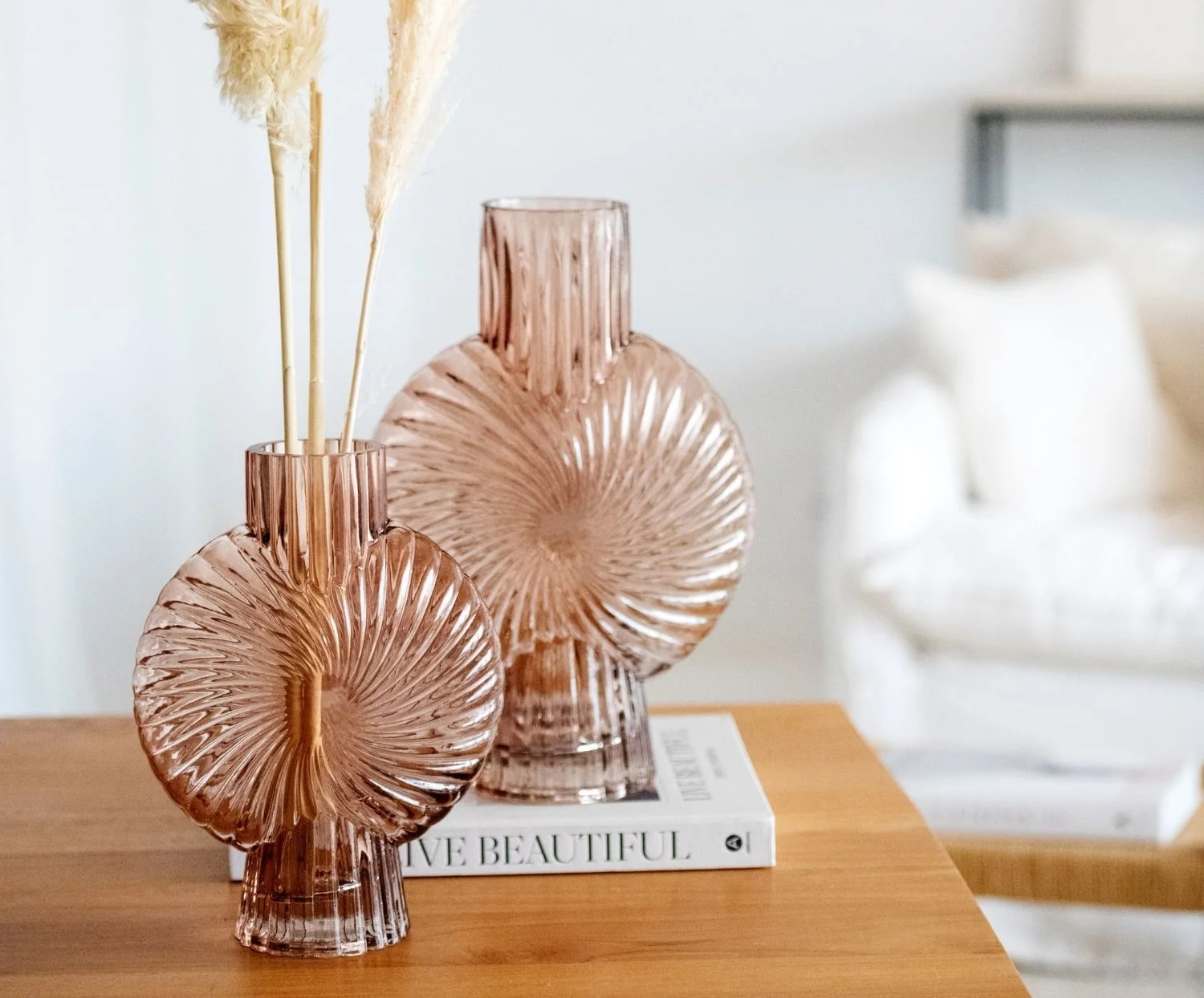 florero-decorativo-cristal-marron-vintage-1.webp