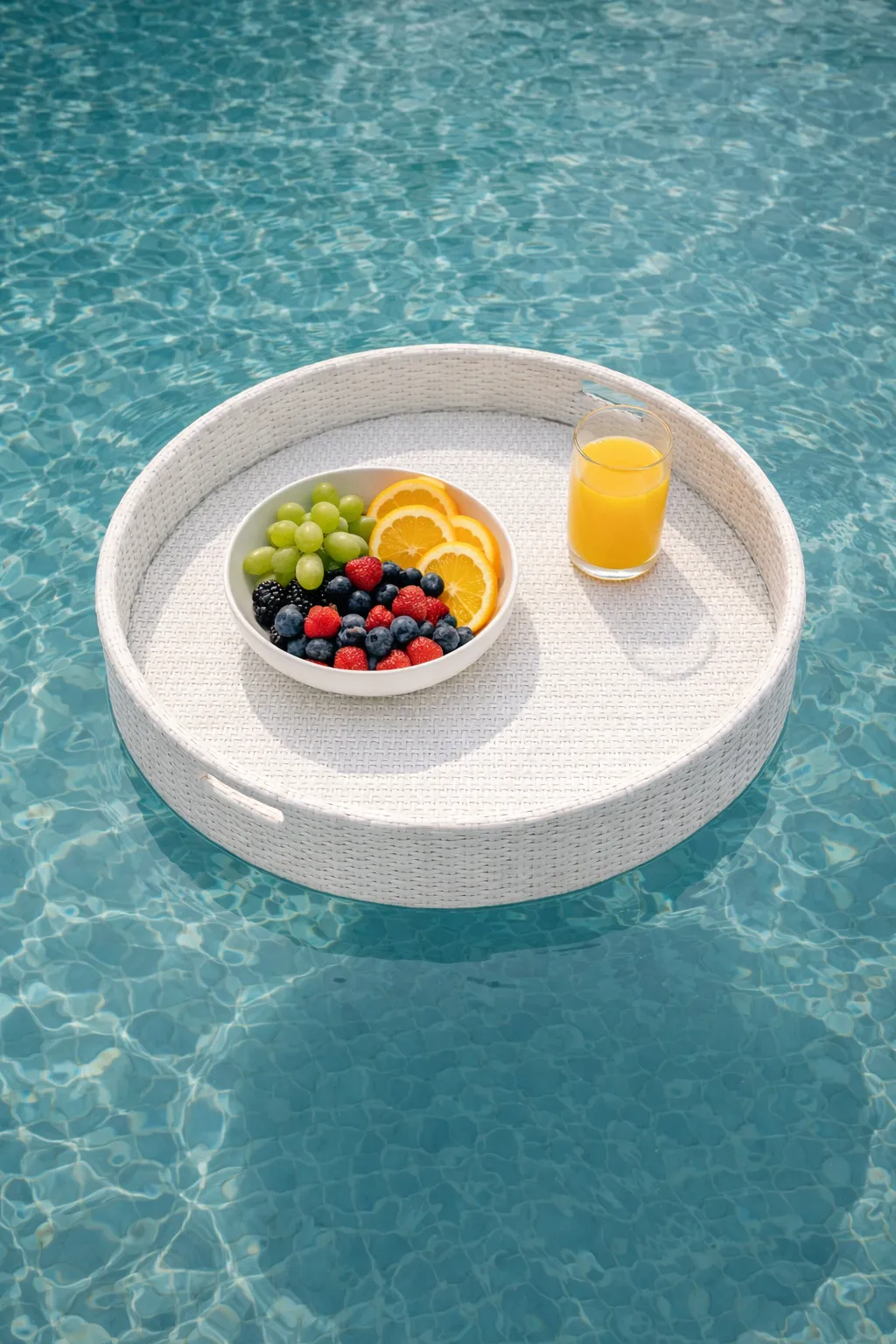 Round White Wicker Pool Tray (3)