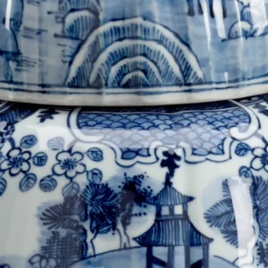 Lidded Spencer Vase (1)